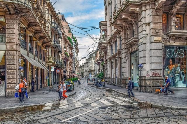 Photo: dimitrisvetsikas1969 / pixabay.com Car impound